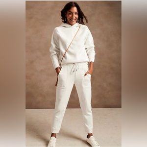 Banana Republic WHITE Cloud Fleece Utility Jogger